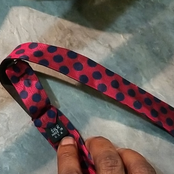 SELF TIE BOWTIE - Picture 2 of 3